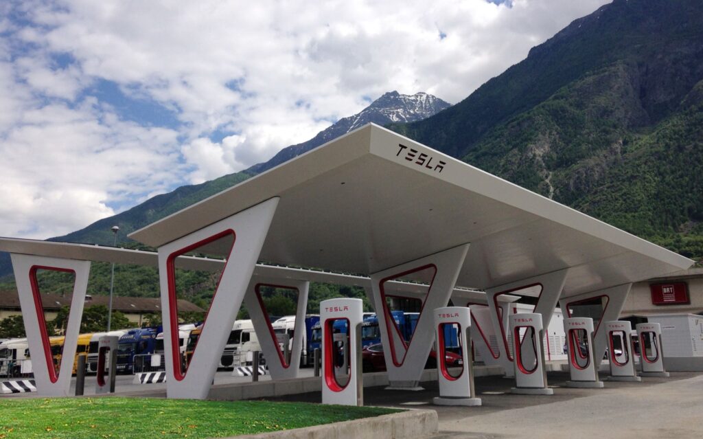 Station Tesla Supercharger